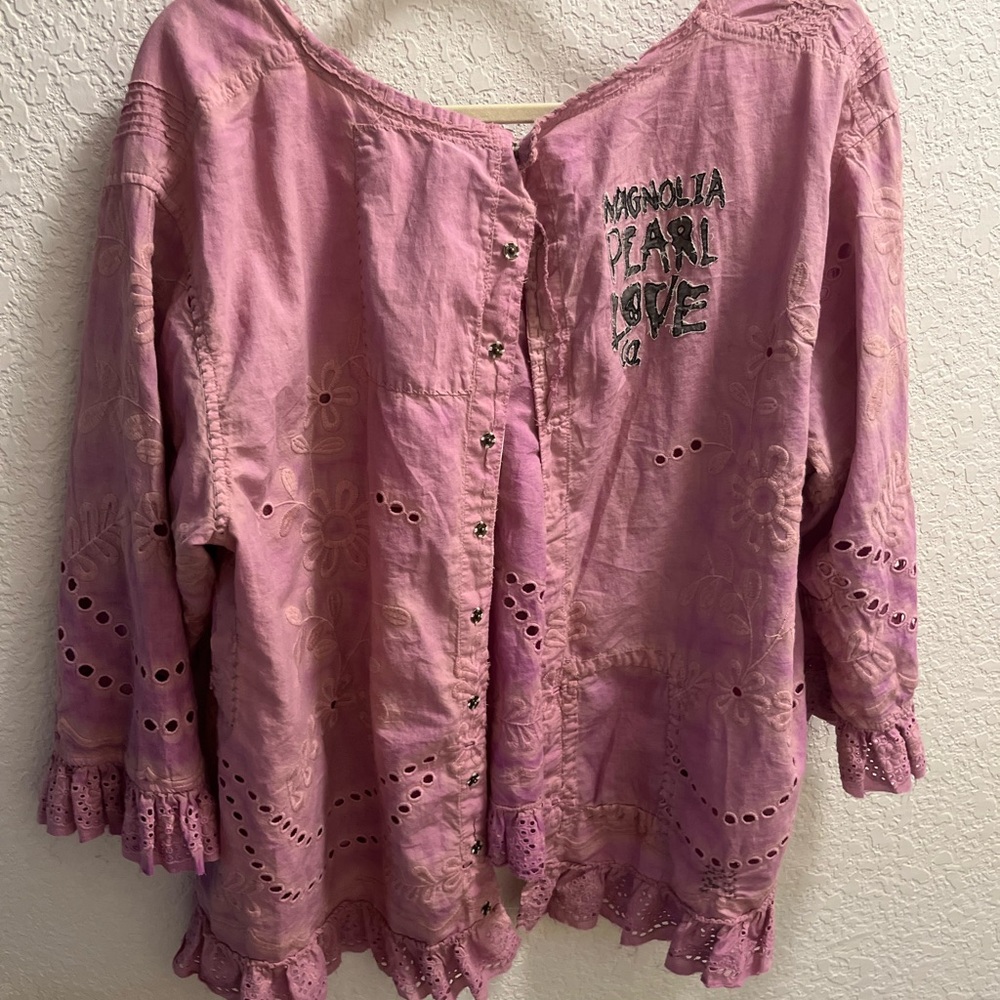Magnolia Pearl Eyelet Wennie Blouse - Picture 4 of 9